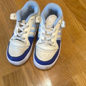Toddler boys sneaker